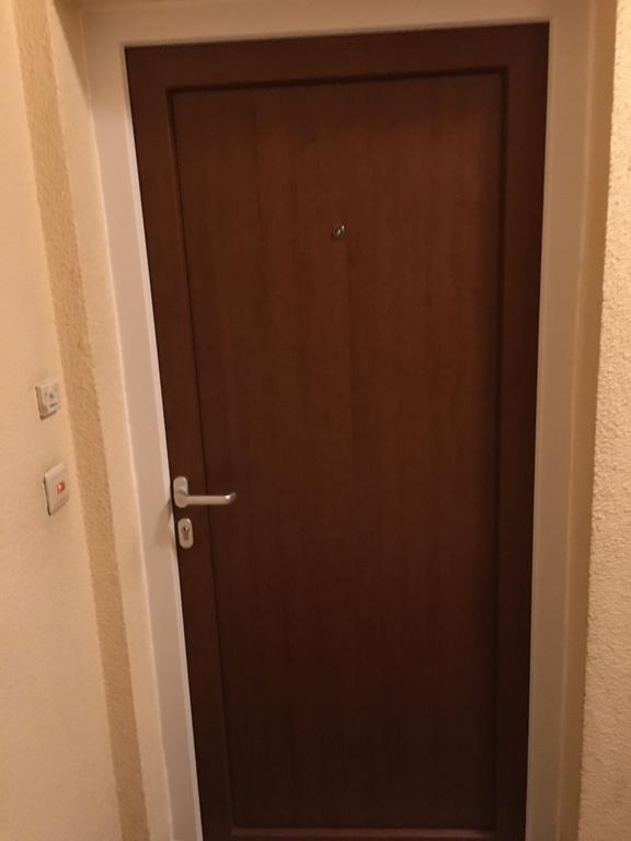 One-bedroom Near Atomium Apartamento *